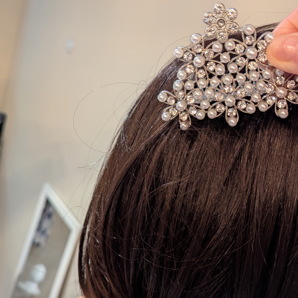 Bridal Elegant Silver Hair Comb with Pearls